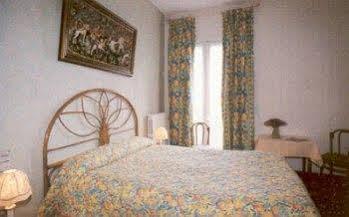Logis Hotel De France Loches Dış mekan fotoğraf